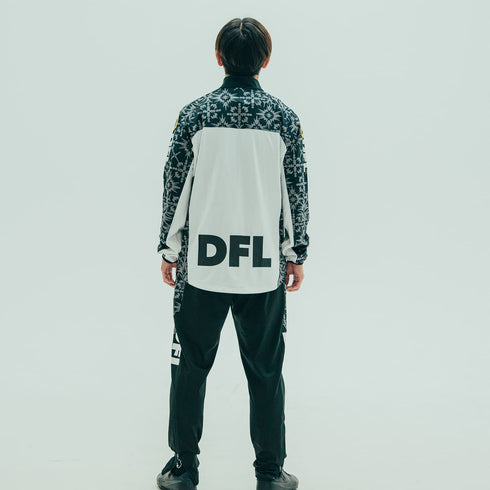 フルールドゥリ フリースライニングトレーニングハーフジップ