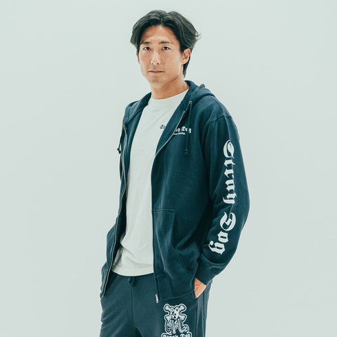 Stray Dog Zipフーディー