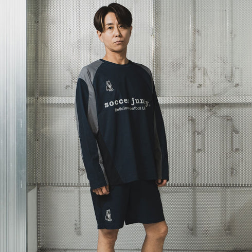 26Paingerman LooseFitロングスリーブトレーニングシャツ