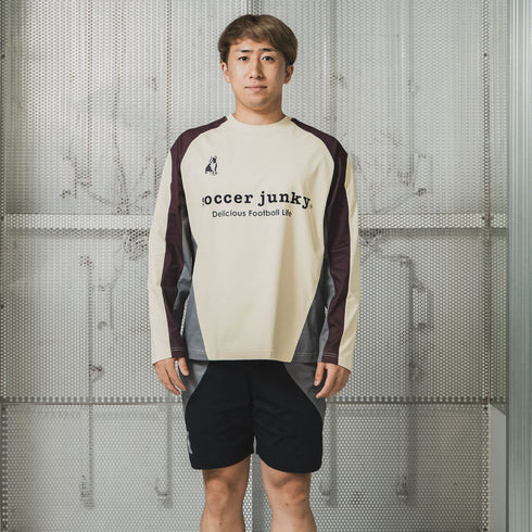 26Paingerman LooseFitロングスリーブトレーニングシャツ